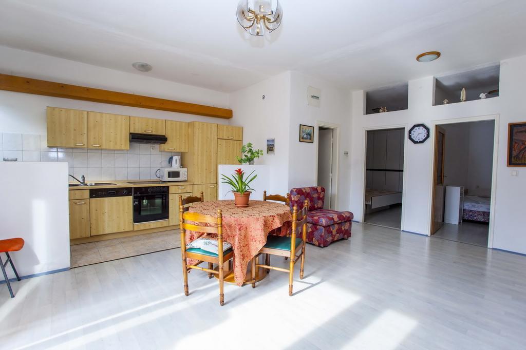 Apartments Dino Makarska Kültér fotó